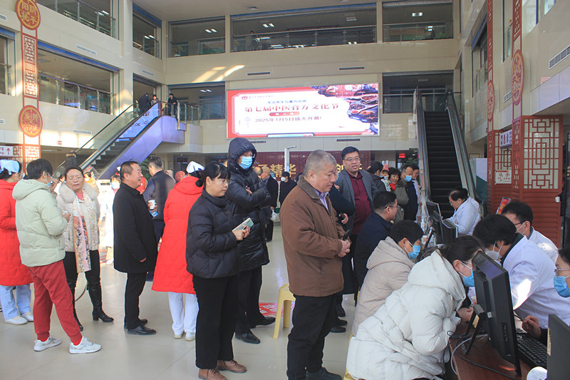 �F�ǅ^(q��)���t(y��)Ժ�෽�Ļ���(ji��)ʢ���_Ļ���������t(y��)���裬�츣���ս���